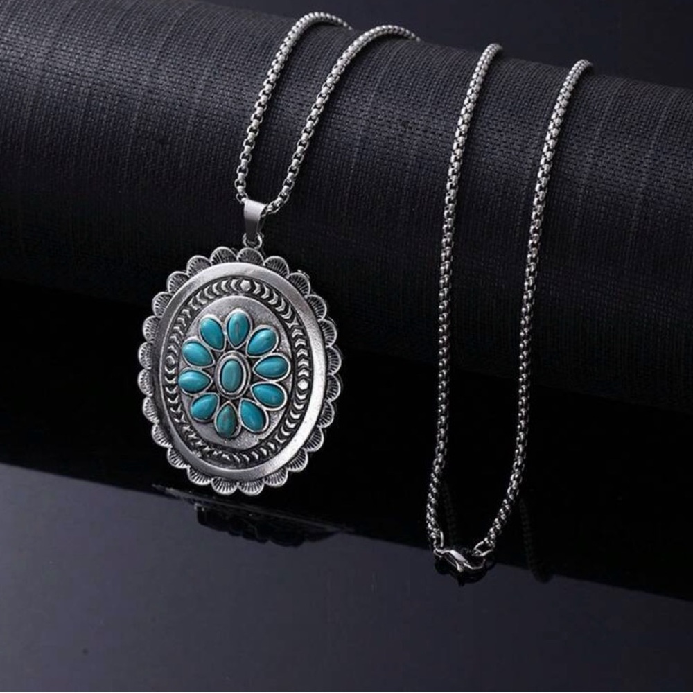 Turquoise Flower Pendant Necklace - Silver Tone